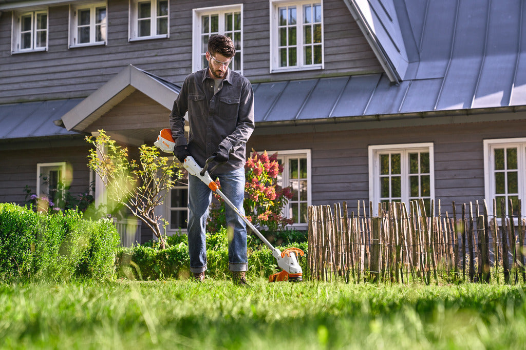 STIHL FSA50 Cordless Grass Trimmer Set