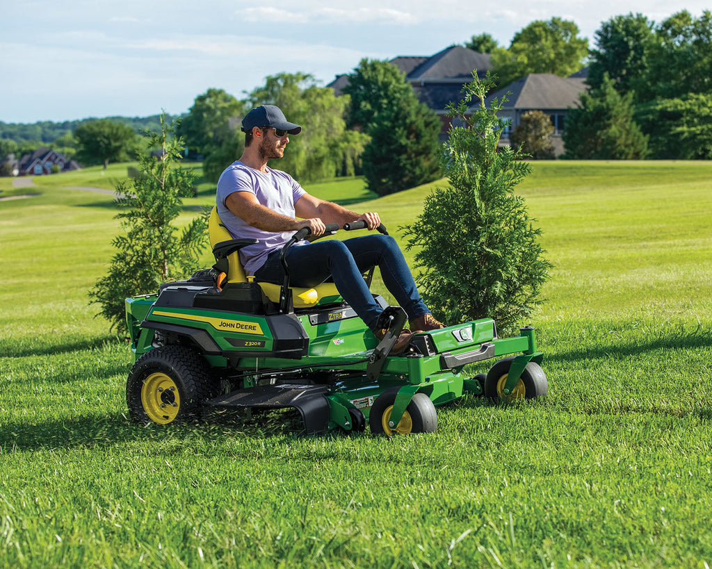 John Deere Z320R Side Discharge 42" Zero-Turn Lawn Mower