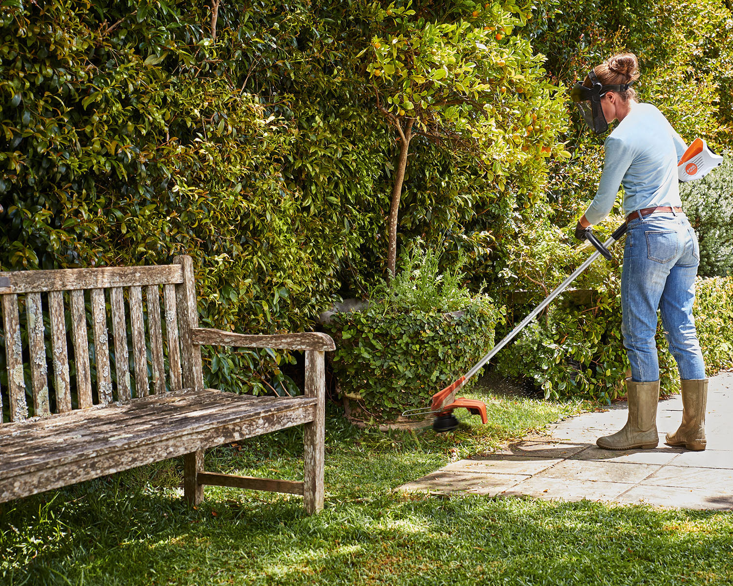 STIHL FSA60R Cordless Grass Trimmer Set