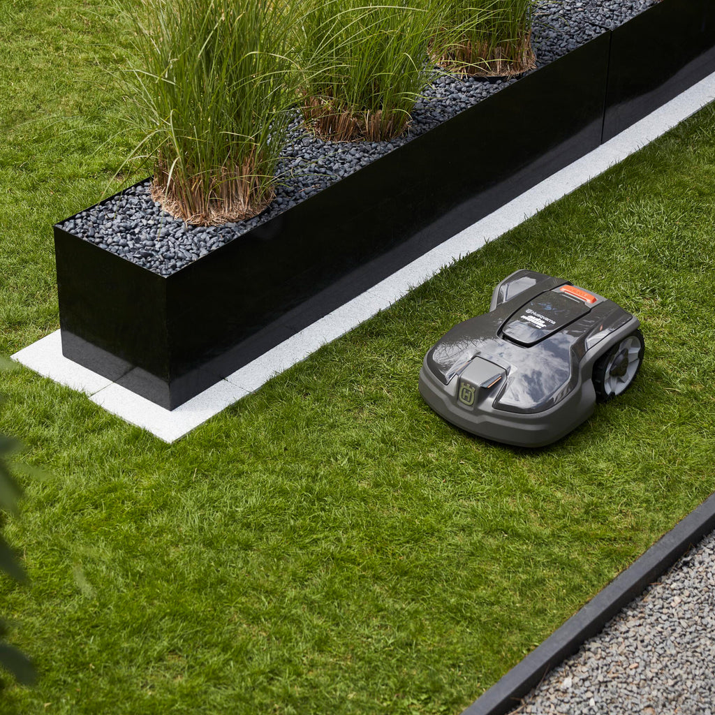 Husqvarna Automower 305 Robotic Lawnmower