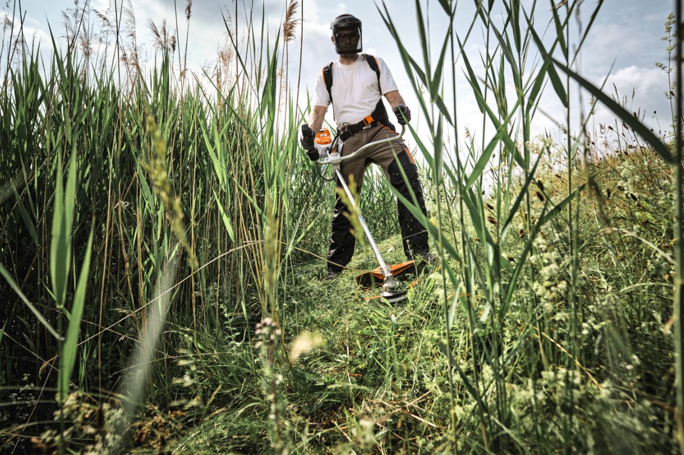 STIHL FSA140 Cordless Brush Cutter