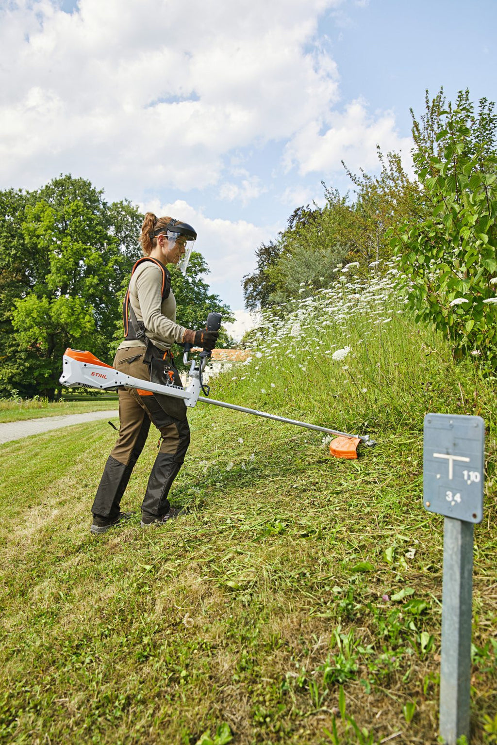 STIHL FSA135 Cordless Brush Cutter