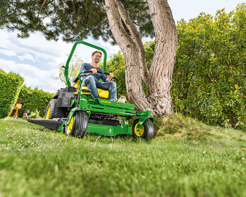 John Deere Z530M Side Discharge 48" Zero-Turn Lawn Mower