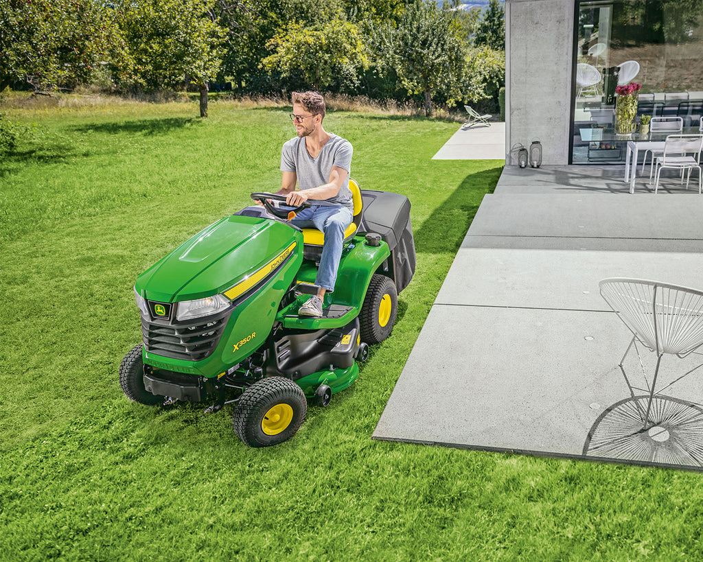 John Deere X350R Rear Collect and Mulching 42" Ride On Lawn Mower