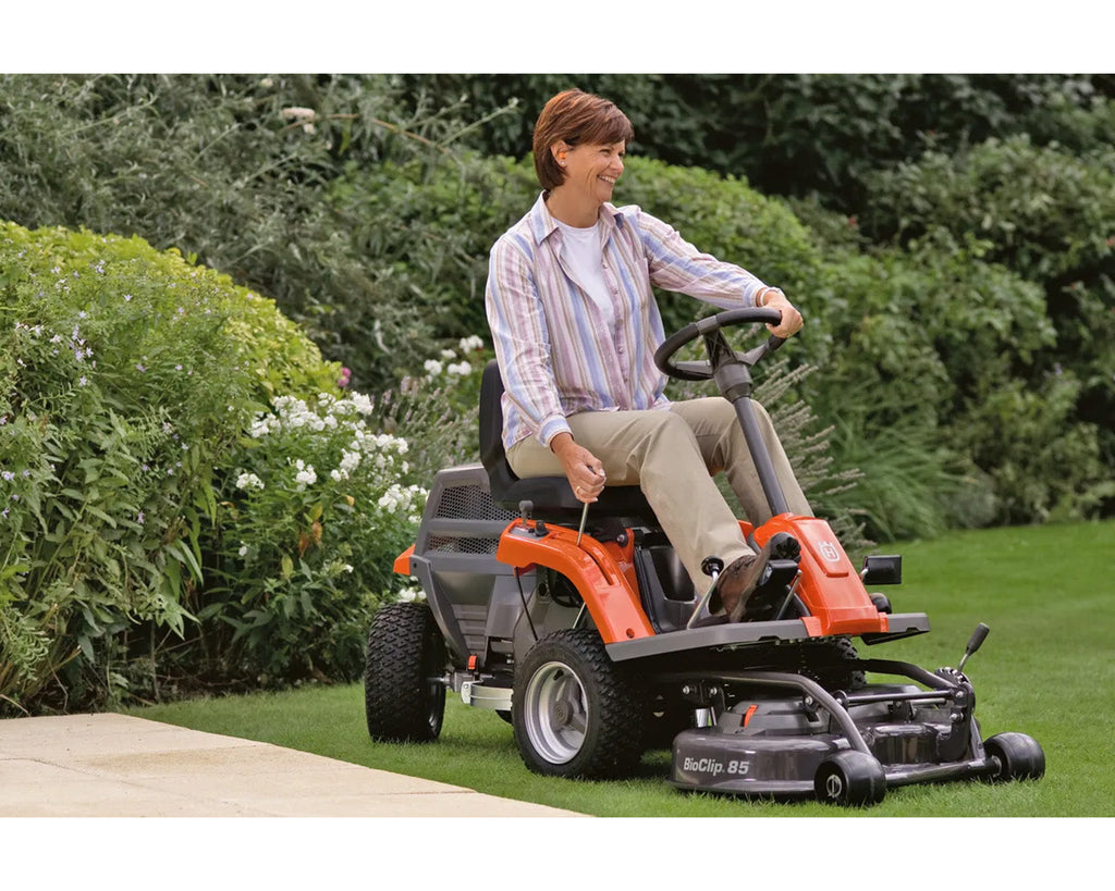 Husqvarna Rider R112C Mulching 33.5" Mower