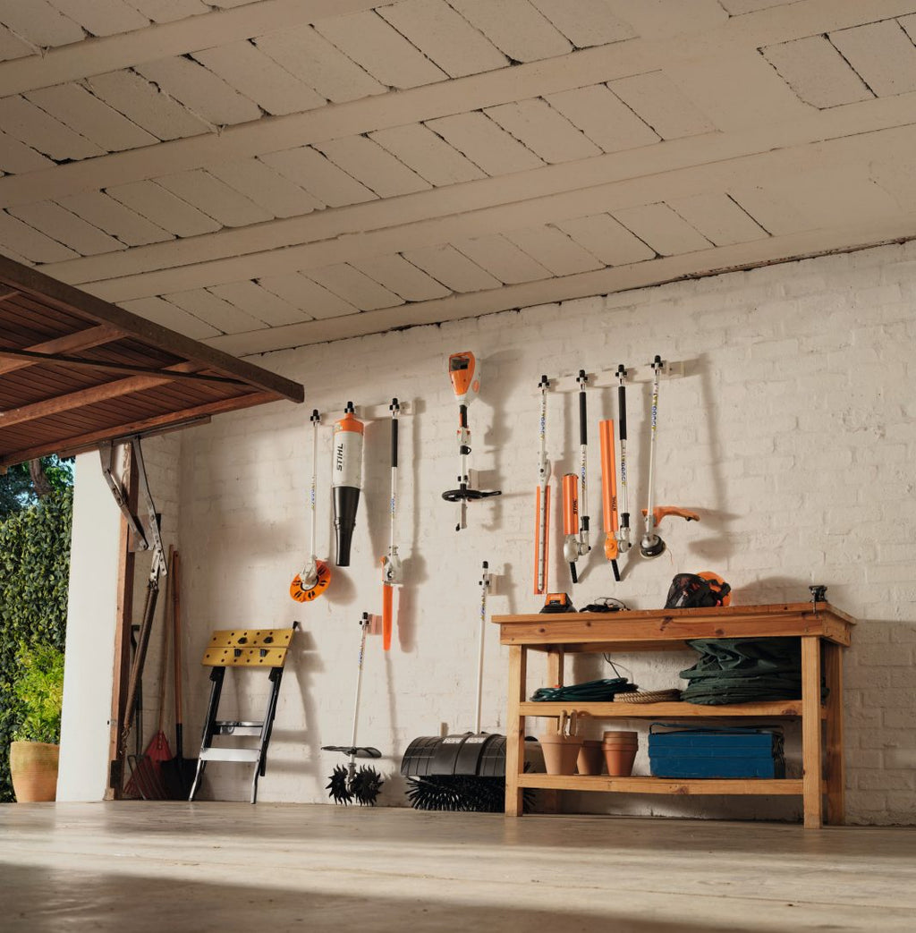 STIHL KMA80R Cordless Kombi Power Unit